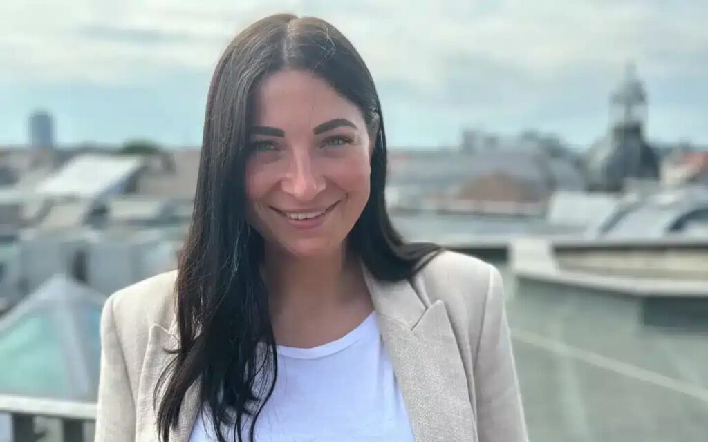 Christin Hadamek Satellite Office