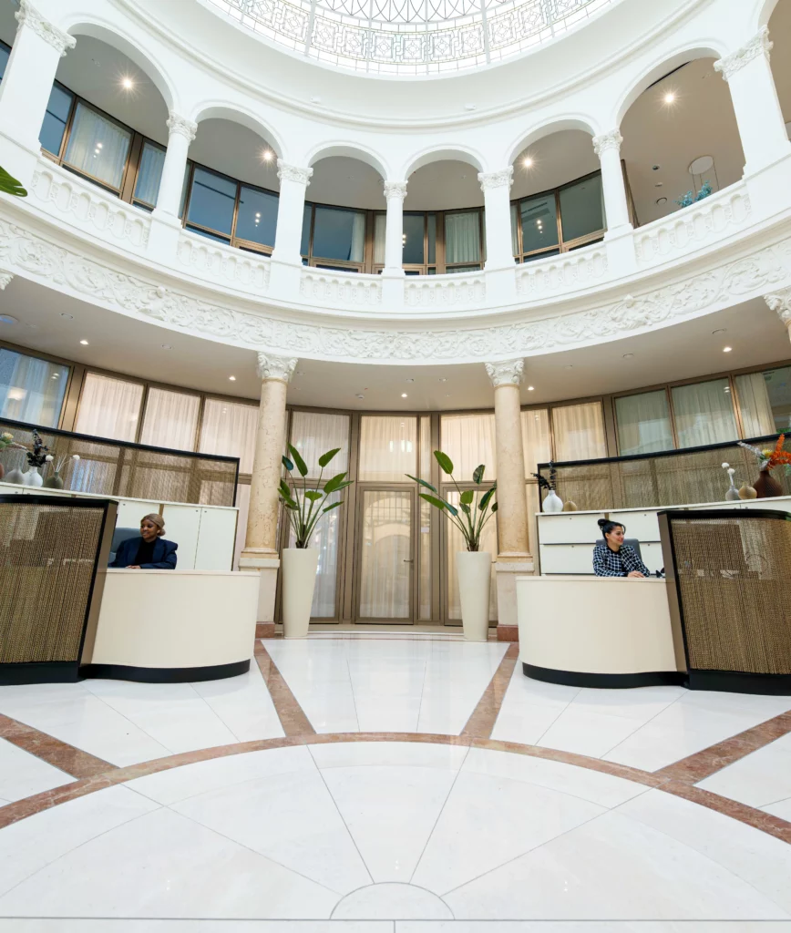 Eingangshalle Satellite Office Villa Sander